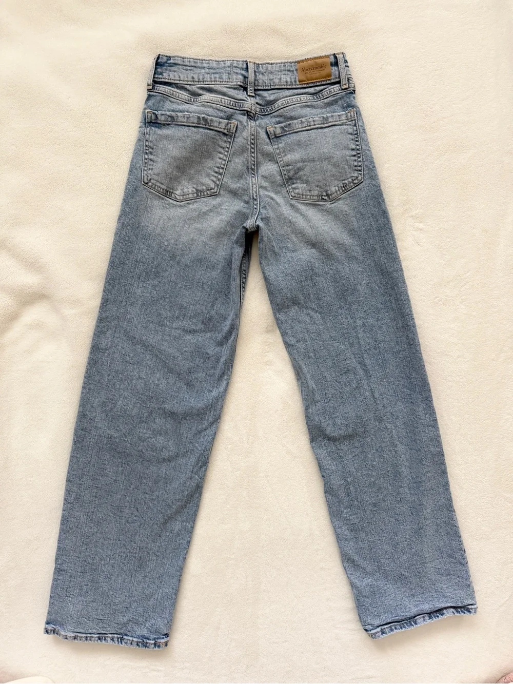 Abercrombie Kids High Rise Wide Leg Jeans 13/14 Long - Never Worn